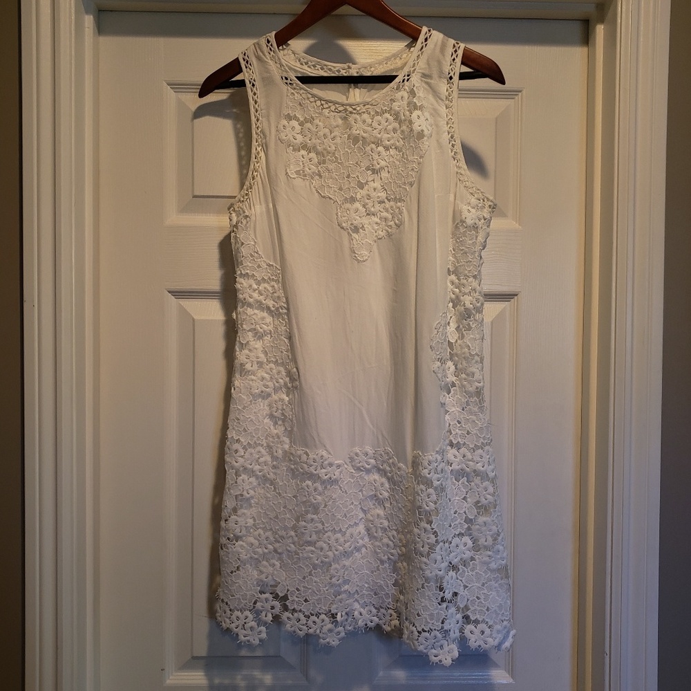 Abercrombie & Fitch white lace dress